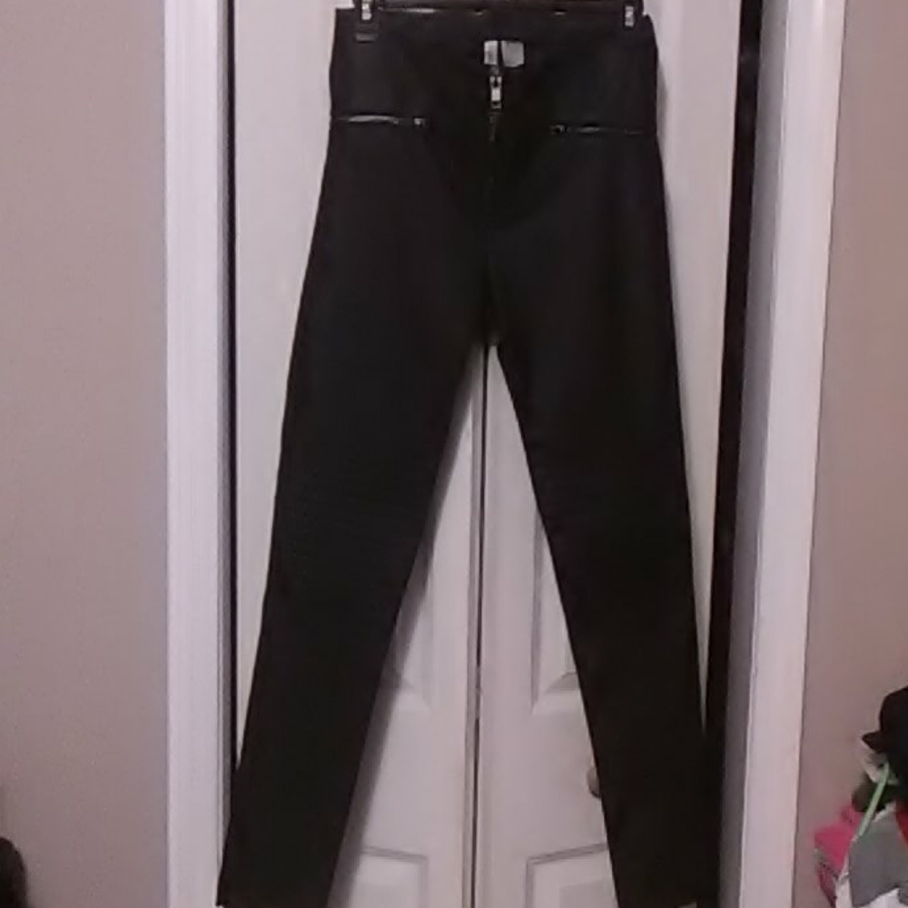 Juniors pants
